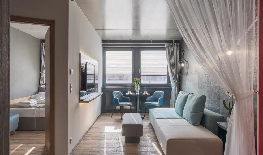 Onyx Luxury Srvr Srvr - Mjus 1. (min. 2 j)