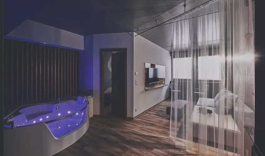 Onyx Luxury Srvr Srvr - Mjus 1. (min. 2 j)