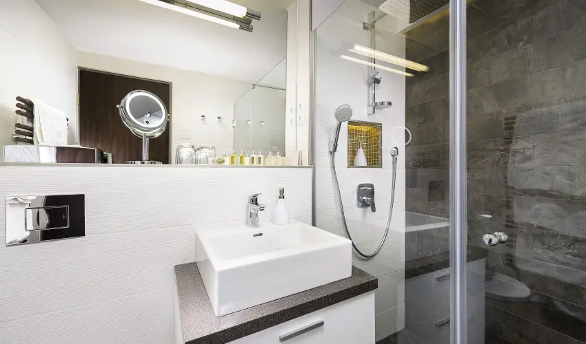 Opera Garden Hotel & Apartments Budapest - Mjus 1. - teljes elrefizetssel (min. 2 j)