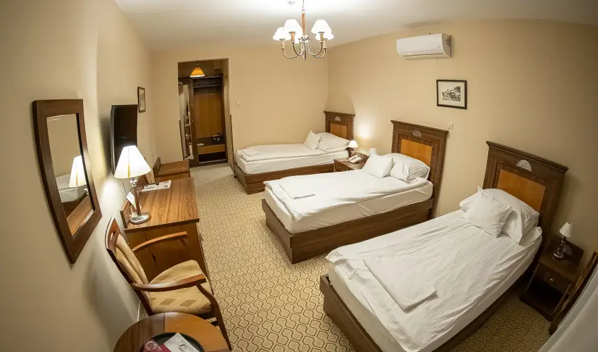 reg Miskolcz Hotel Miskolc - Mjus 1.