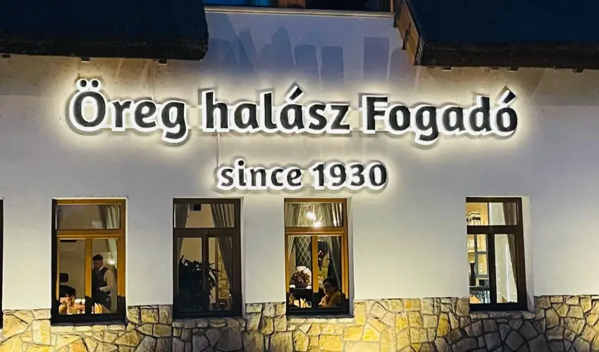 reg Halsz tterem s Fogad Tt - Mjus 1.