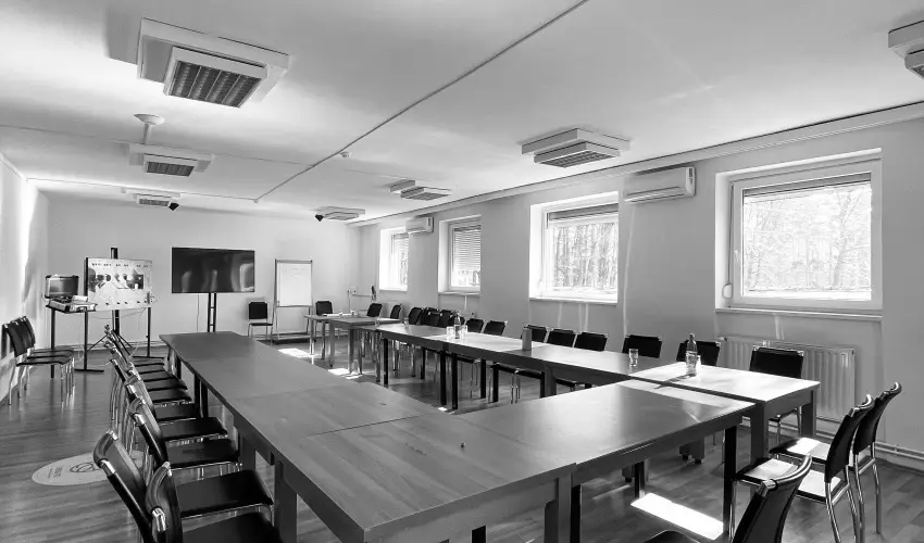 �reg-t� Hotel Tata - M�jus 1. 