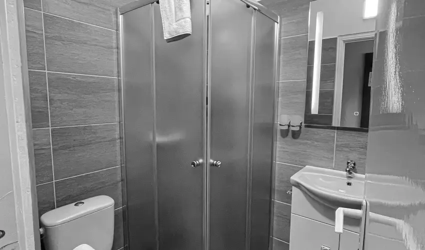 �reg-t� Hotel Tata - M�jus 1. 