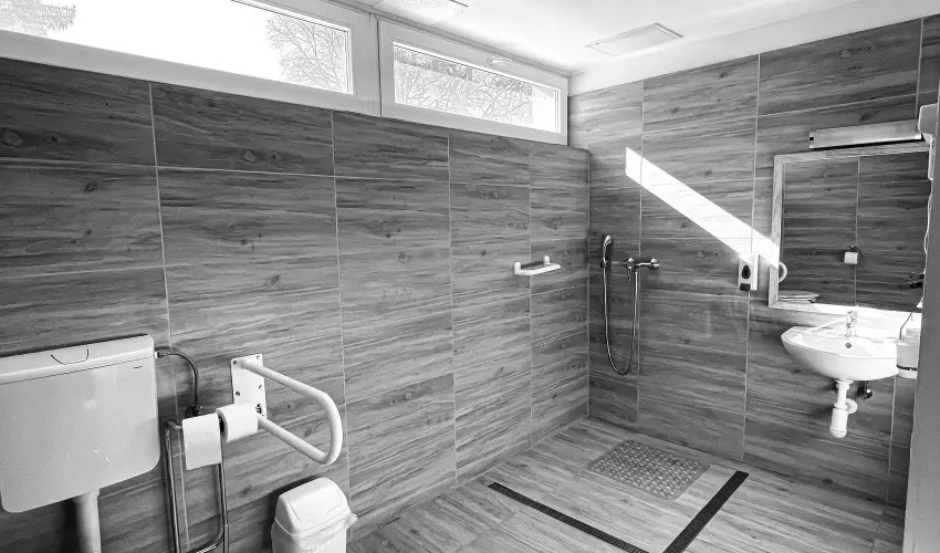 �reg-t� Hotel Tata - M�jus 1. 