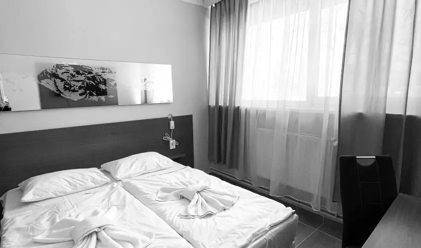 �reg-t� Hotel Tata - M�jus 1. 