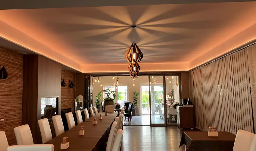 reg-t Hotel Tata - Mjus 1. 