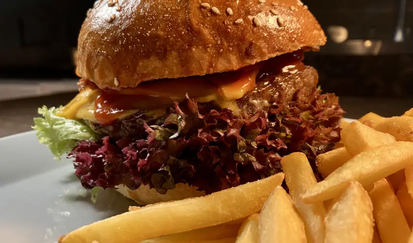 reg-t Hotel Tata - Mjus 1. 