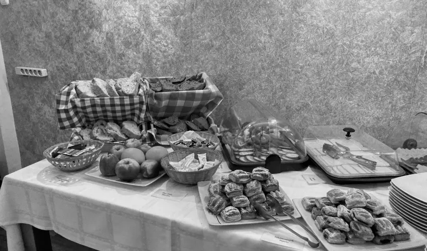 �reg-t� Hotel Tata - M�jus 1. 