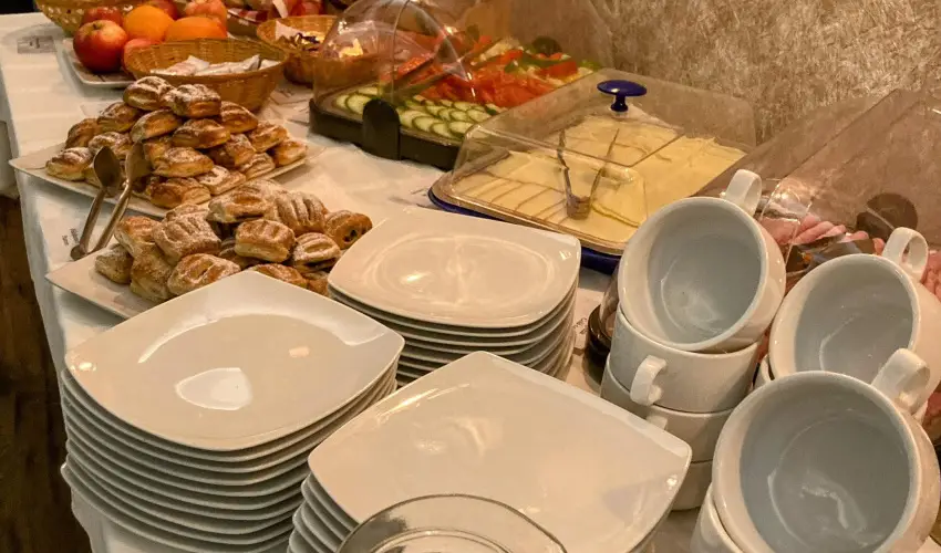 reg-t Hotel Tata - Mjus 1. 