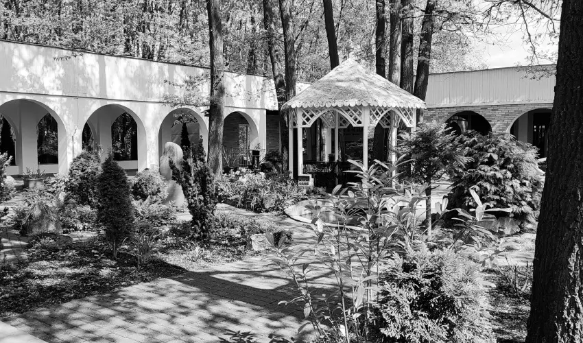 �reg-t� Hotel Tata - M�jus 1. 