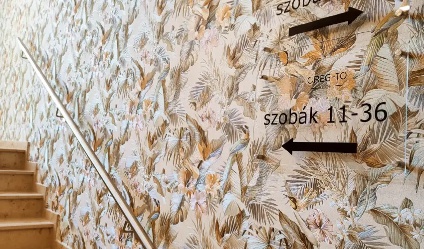 reg-t Hotel Tata - Mjus 1. 