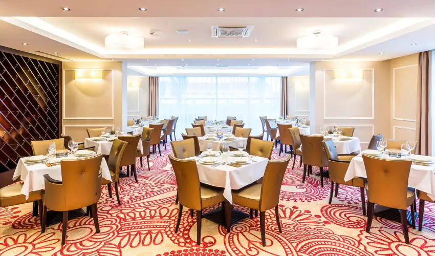 Outlet Hotel Polgr Polgr - Majlis 