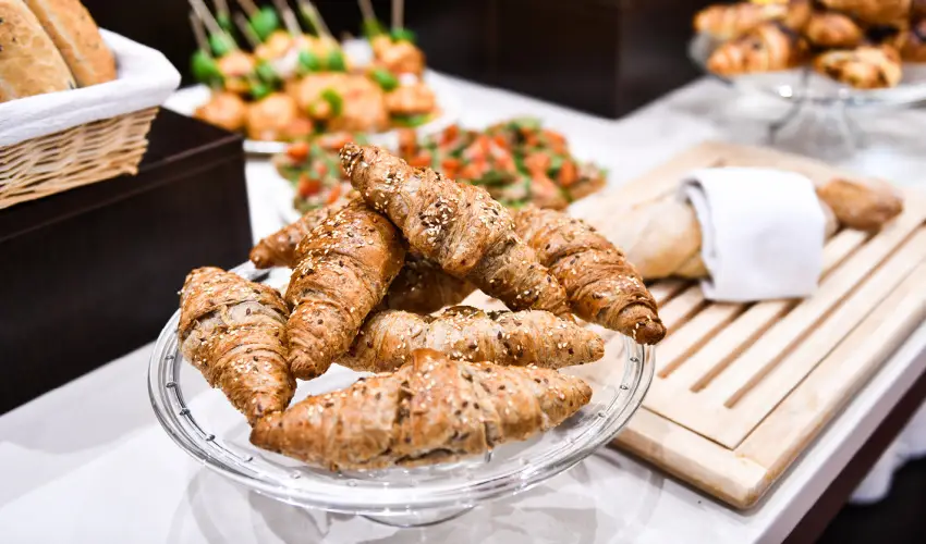 Outlet Hotel Polgr Polgr - Majlis 