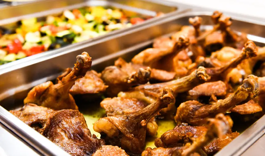 Outlet Hotel Polgr Polgr - Majlis 