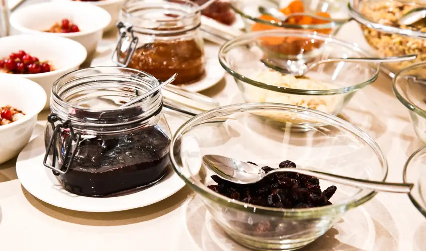 Outlet Hotel Polgr Polgr - Majlis 