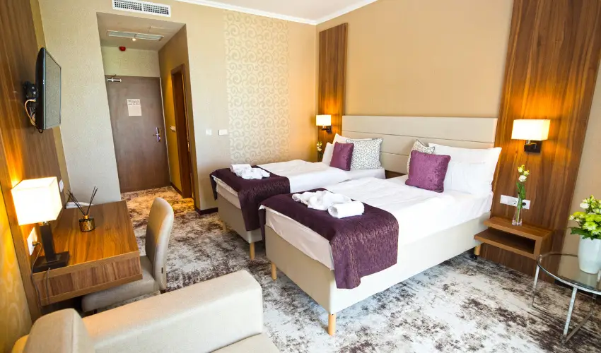 Outlet Hotel Polgr Polgr - Majlis 