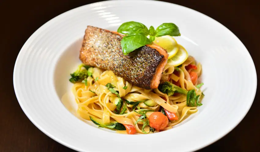 Outlet Hotel Polgr Polgr - Majlis 