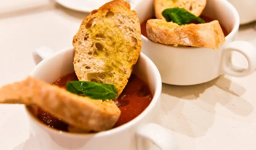 Outlet Hotel Polgr Polgr - Majlis 