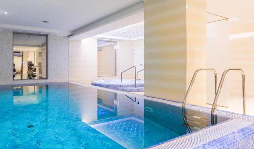 Outlet Hotel Polgr Polgr - Majlis 