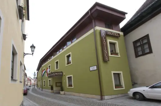 Palatinus Hotel - Majlis (min. 2 j)