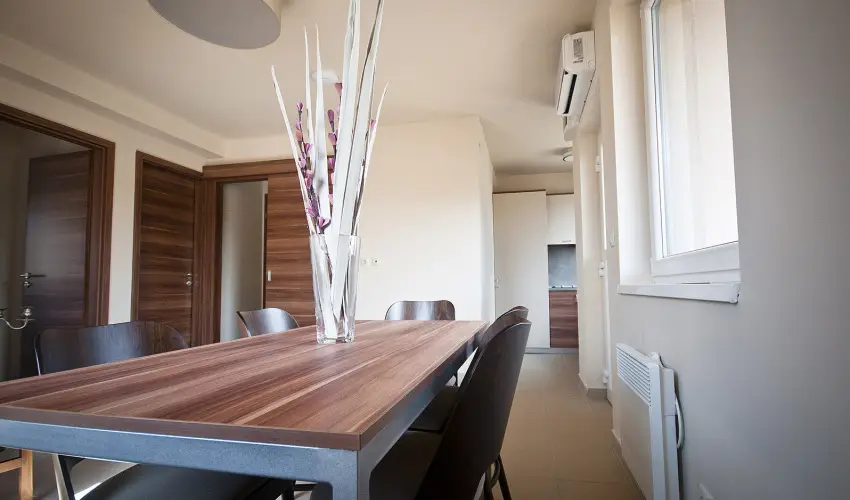 Pandora Zsry Apartmanok Mezkvesd - Mjus 1. 