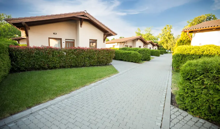 Pandora Zsry Apartmanok Mezkvesd - Mjus 1. 