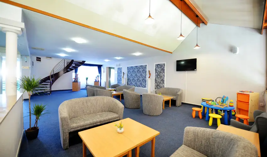 Panorma Hotel Noszvaj Noszvaj - Mjus 1. 