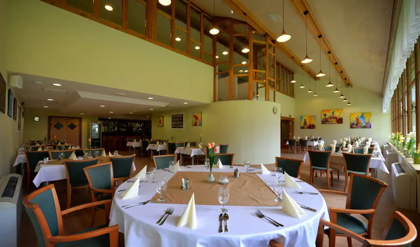 Panorma Hotel Noszvaj Noszvaj - Mjus 1. 