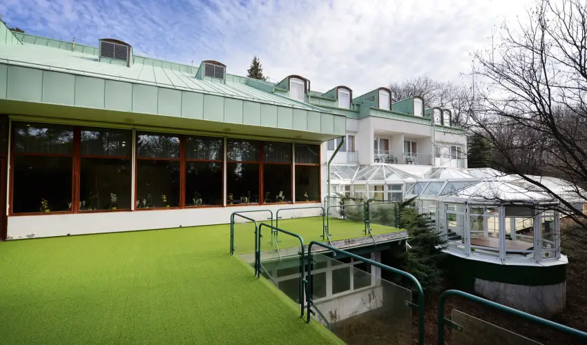 Panorma Hotel Noszvaj Noszvaj - Mjus 1. 