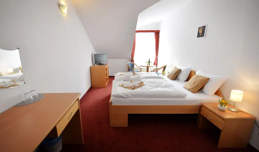 Panorma Hotel Noszvaj Noszvaj - Mjus 1. 