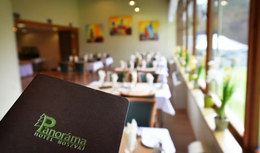 Panorma Hotel Noszvaj Noszvaj - Mjus 1. 