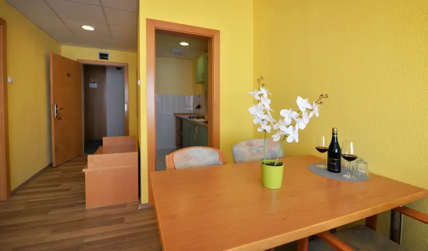 Panorma Hotel Noszvaj Noszvaj - Mjus 1. 