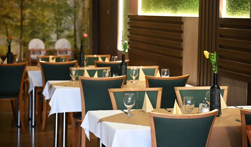 Panorma Hotel Noszvaj Noszvaj - Mjus 1. 