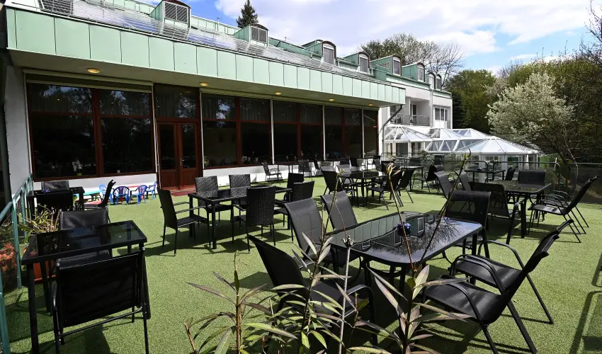 Panorma Hotel Noszvaj Noszvaj - Mjus 1. 