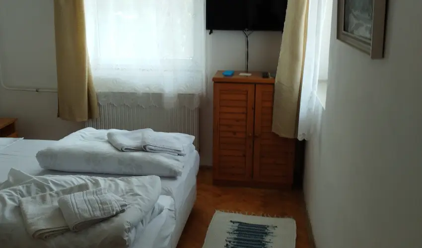 Paprika Vendghz Harkny - Mjus 1. (min. 2 j)