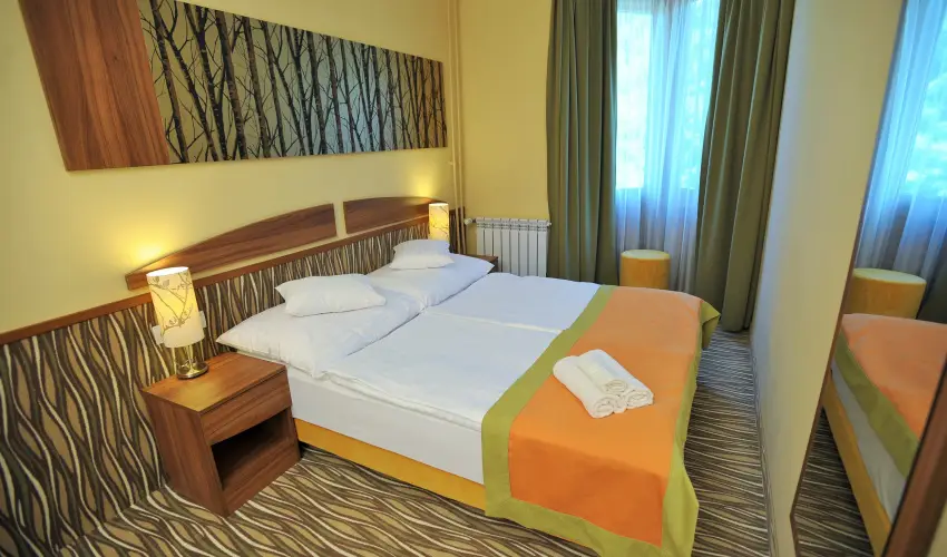 Park Hotel Gyula Gyula - Mjus 1. (min. 2 j)