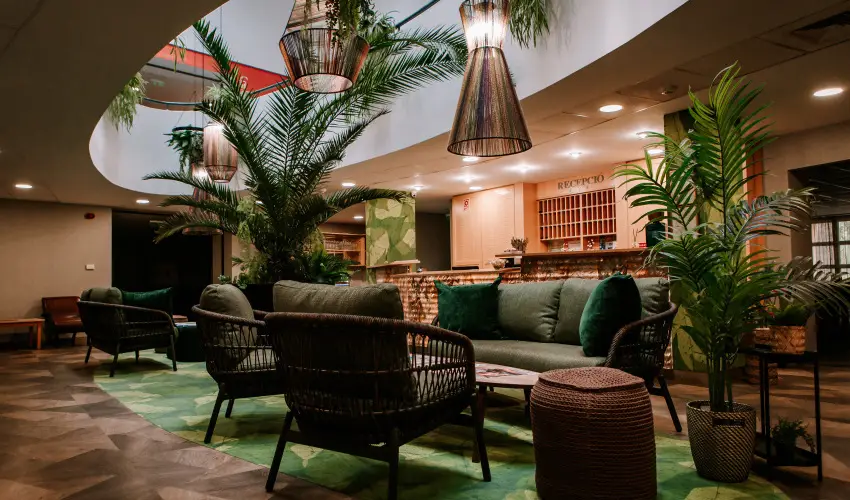 Park Hotel S�st� Ny�regyh�za - M�jus 1. - teljes el�refizet�ssel (min. 2 �j)