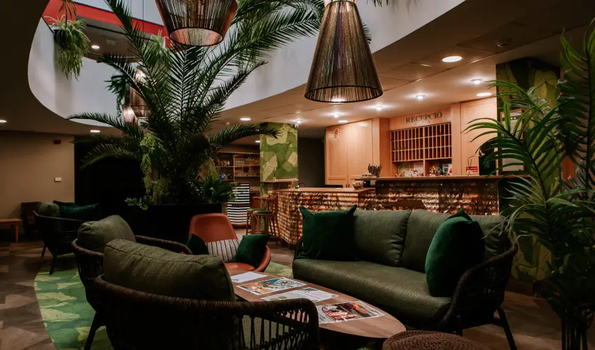 Park Hotel S�st� Ny�regyh�za - M�jus 1. - teljes el�refizet�ssel (min. 2 �j)