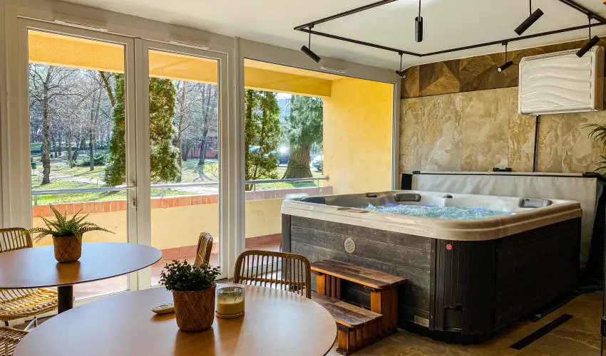 Park Hotel S�st� Ny�regyh�za - M�jus 1. - teljes el�refizet�ssel (min. 2 �j)