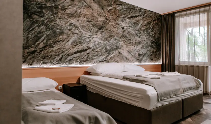 Park Hotel S�st� Ny�regyh�za - M�jus 1. - teljes el�refizet�ssel (min. 2 �j)