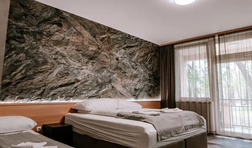 Park Hotel S�st� Ny�regyh�za - M�jus 1. - teljes el�refizet�ssel (min. 2 �j)