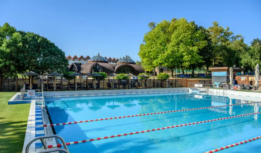 Park Inn by Radisson Zalakaros Resort & Spa Zalakaros - �nnepelj st�lusosan, munka n�lk�l! (min. 2 �j)