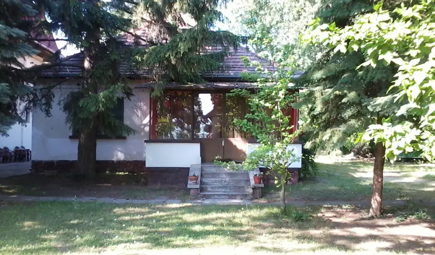 Parti S�t�ny Vend�gh�z Balatonkenese - M�jus 1.