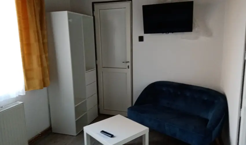 Parti S�t�ny Vend�gh�z Balatonkenese - M�jus 1.