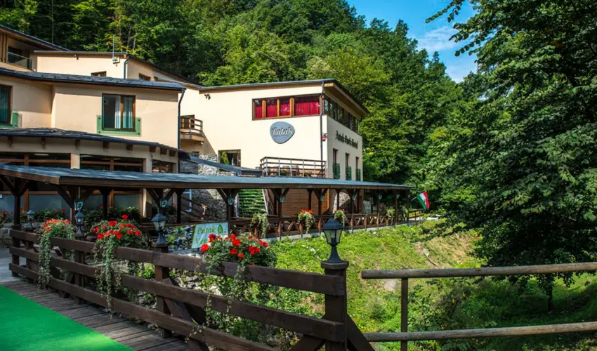 Patak Park Hotel Visegrád - Május 1.