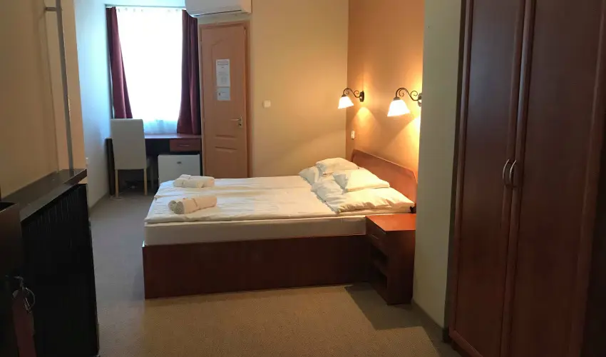 Pelso Panzi Balatonmriafrd - Mjus 1. (min. 3 j)