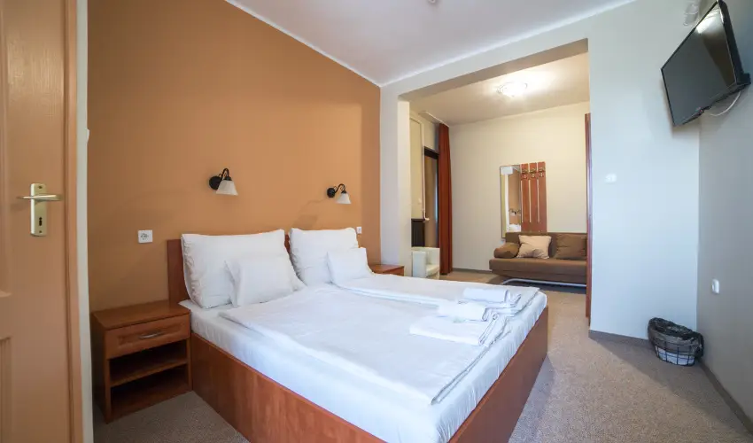 Pelso Panzi Balatonmriafrd - Mjus 1. (min. 3 j)