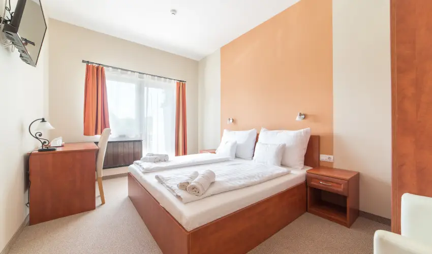 Pelso Panzi Balatonmriafrd - Mjus 1. (min. 3 j)