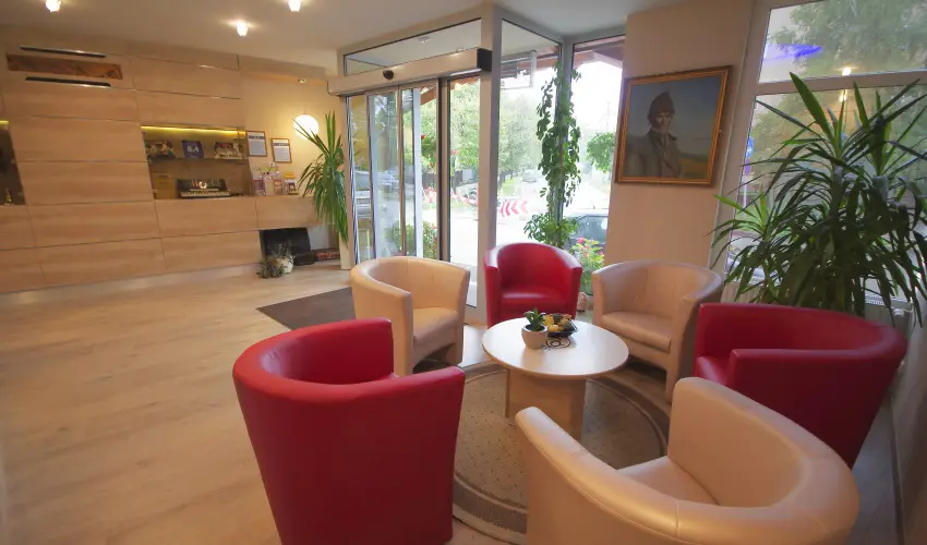 Hotel Vad�szk�rt Sz�kesfeh�rv�r - M�jus 1.