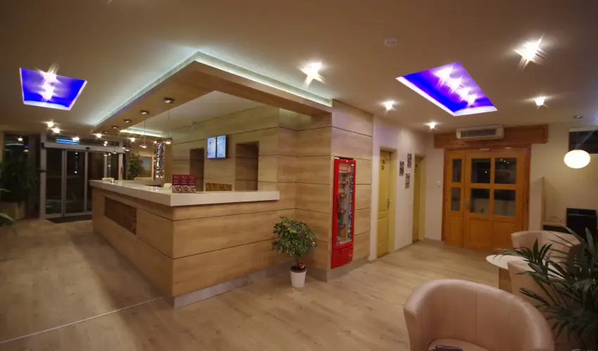 Hotel Vad�szk�rt Sz�kesfeh�rv�r - M�jus 1.